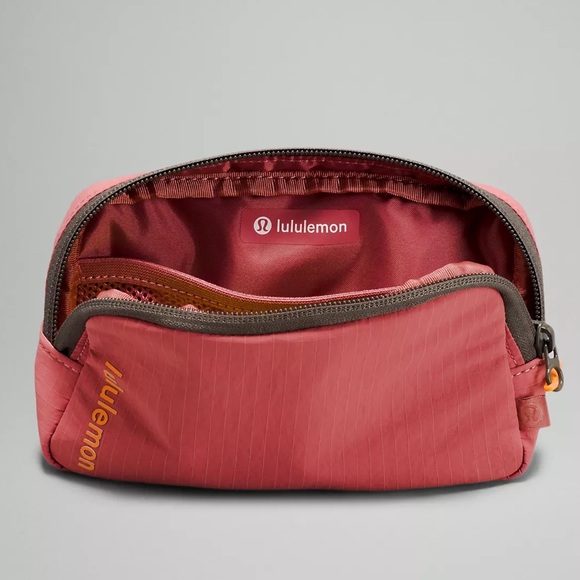 Brier Rose Mini everywhere belt bag lululemon - Picture 3 of 5